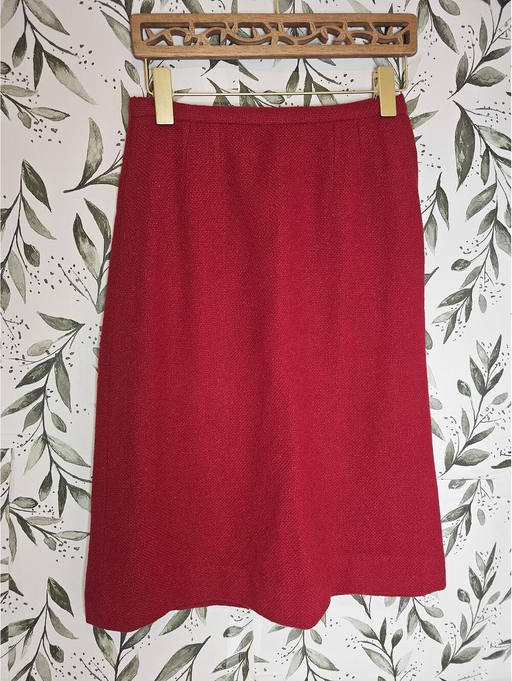 Town & Country Tweeds Skirt Red Womens Size S 100% Wool
